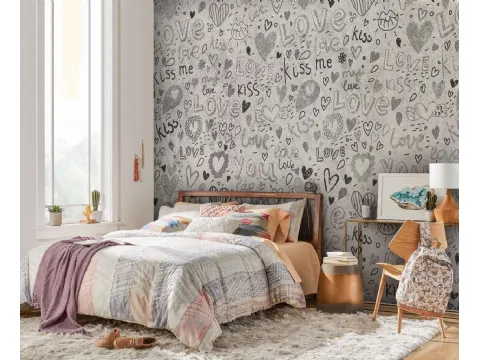 Carta da parati con scritte e disegni nero su bianco Loves di Migliorino