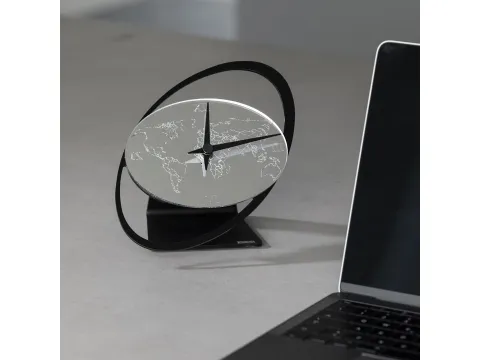 Orologio da tavolo in metallo Global di Vesta