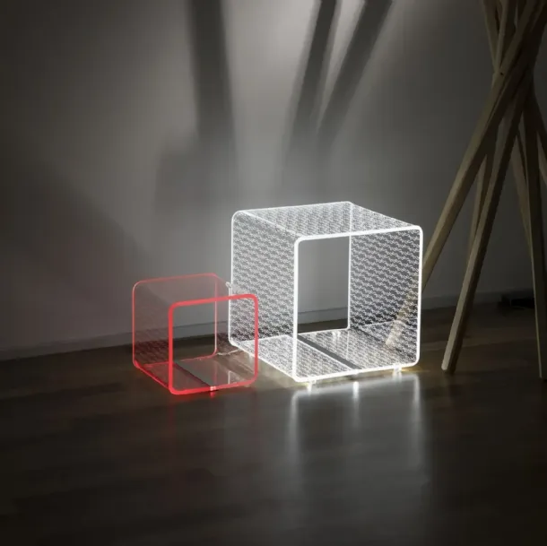 Lampada da tavolo Solid di Vesta
