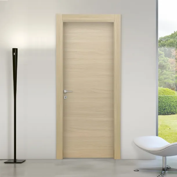 Porta a battente rifinita in grafite grano di Bihome