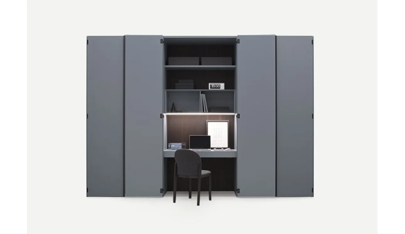 Armadio con ante battenti Amalfi di Pianca con vano home office interno