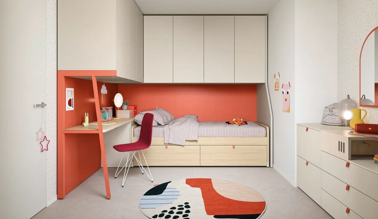 Cameretta a ponte con scrivania Kids space 26 in melaminico di Nidi