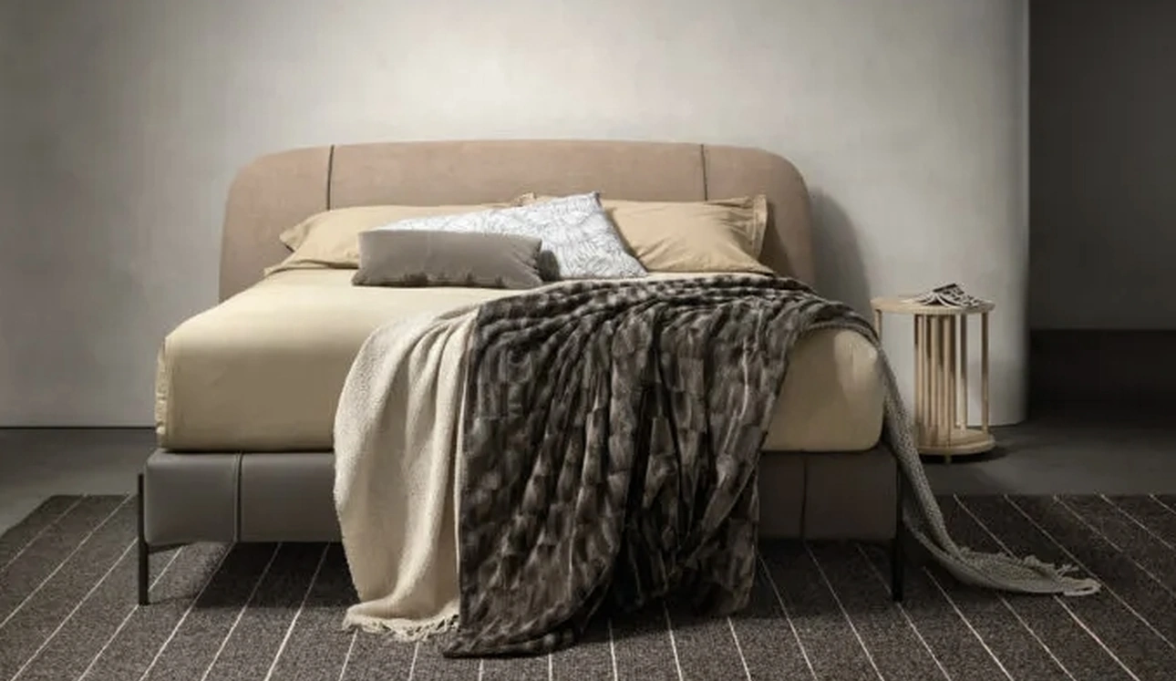 Letto in tessuto con testiera Set di Bside