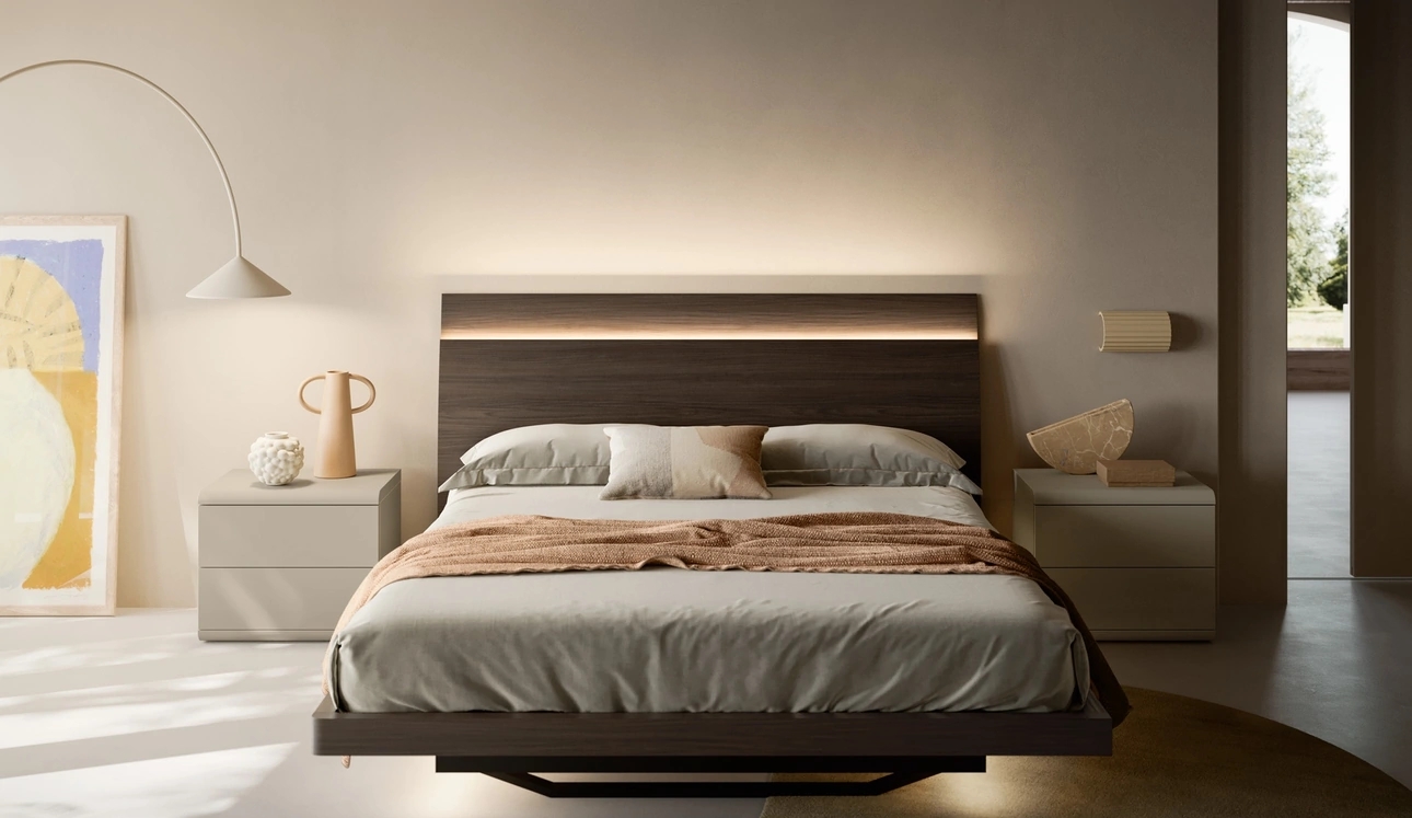 Letto con testiera doppia Lotus di SantaLucia