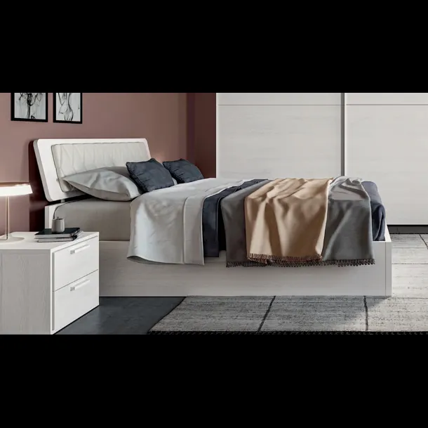 Letto finitura Matwood White con testiera imbottita in ecopelle trapuntata Vela di SantaLucia