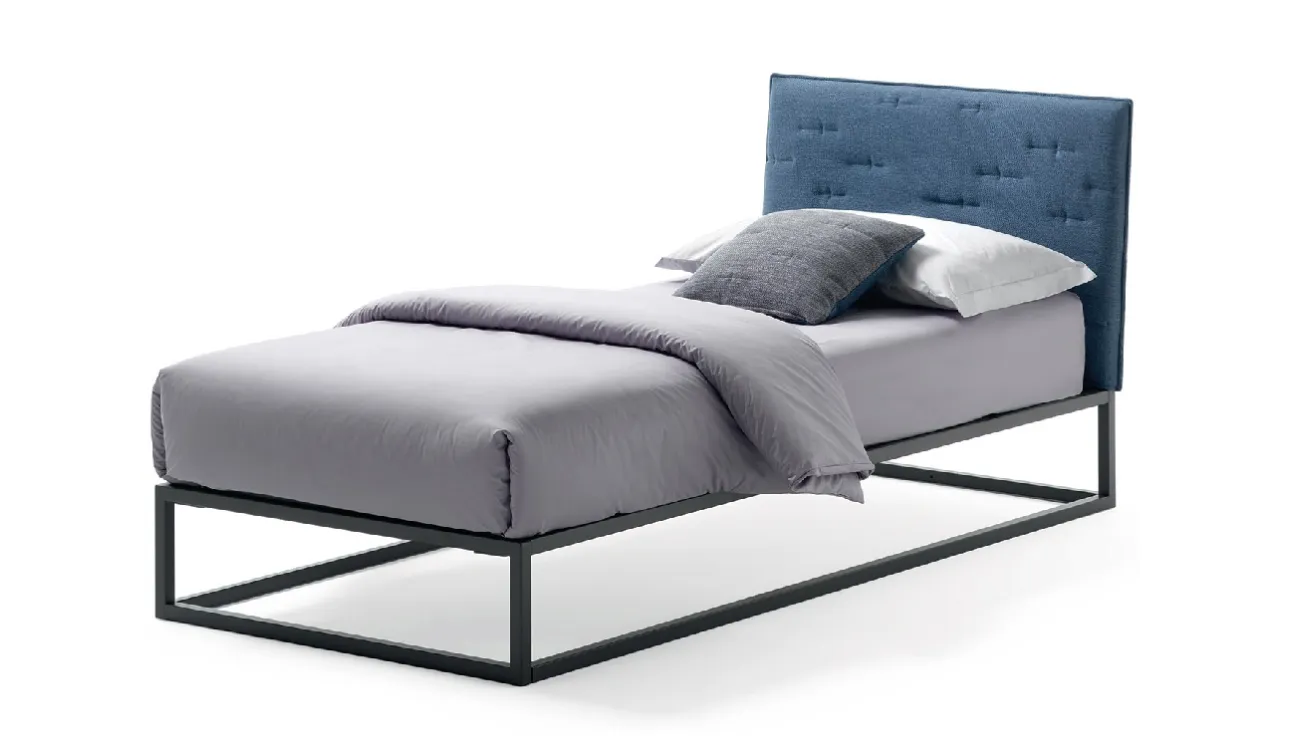 Letto singolo in tessuto imbottito con struttura in metallo Twist di Bside