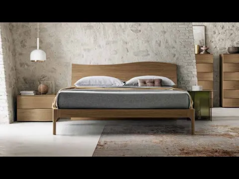 Letto moderno Wave finitura Matwood Coffee con testiera a onda di SantaLucia