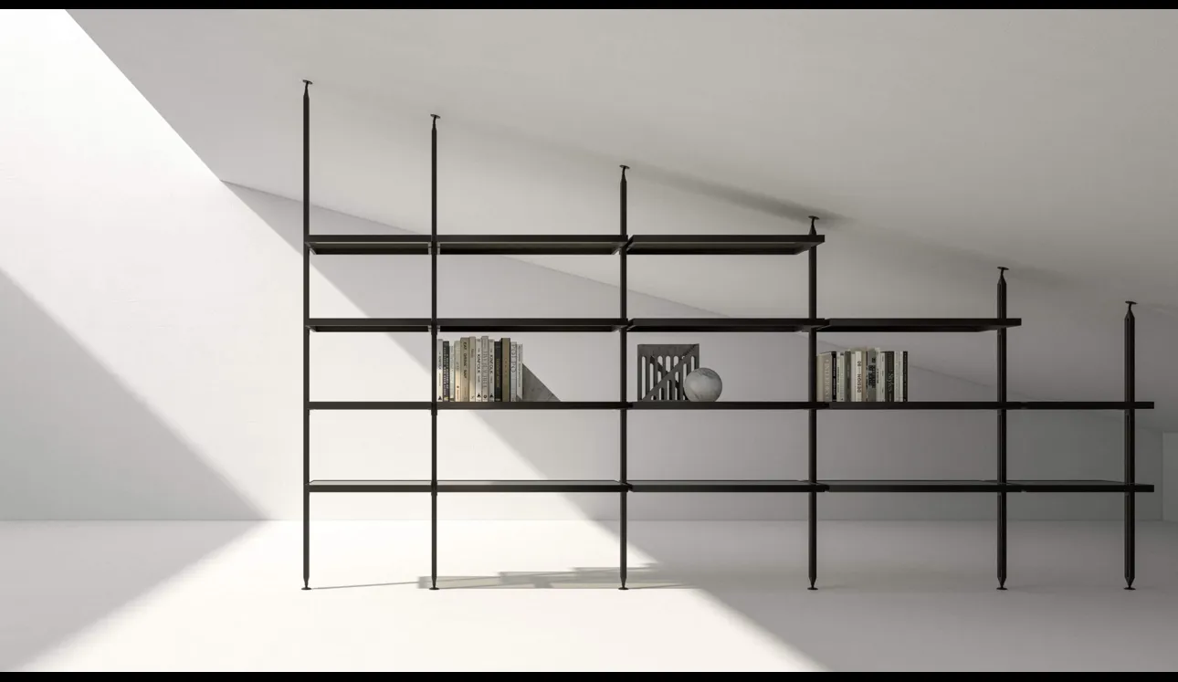 Libreria Urban in metallo con ripiani in vetro di SantaLucia