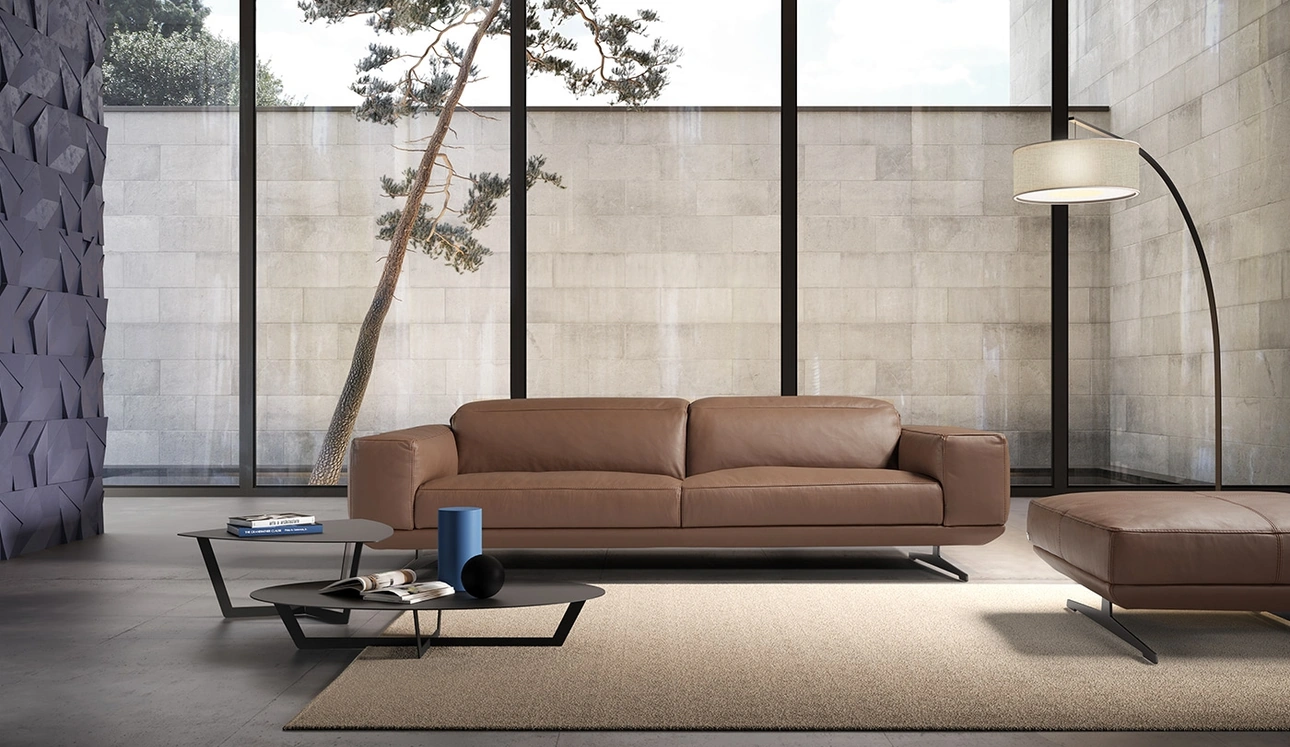 Divano lineare in pelle Gloria di Egoitaliano