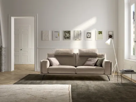 Divano lineare moderno in tessuto Living Bright di Samoa