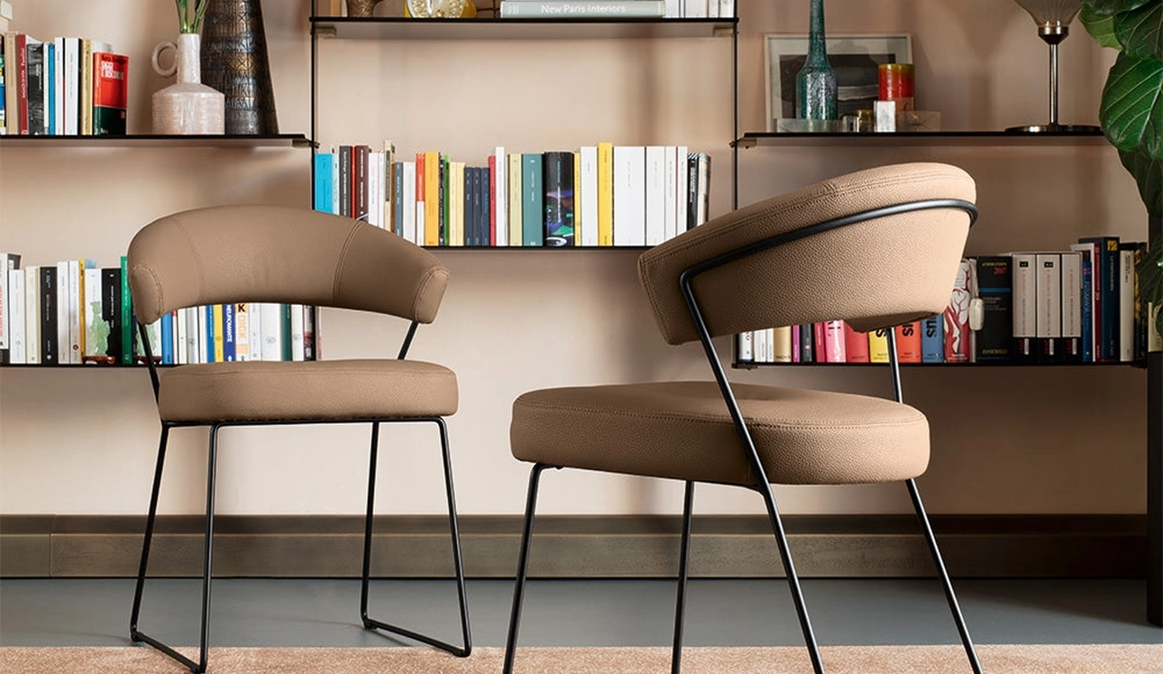 Sedia in ecopelle Ny Anniversary di Connubia