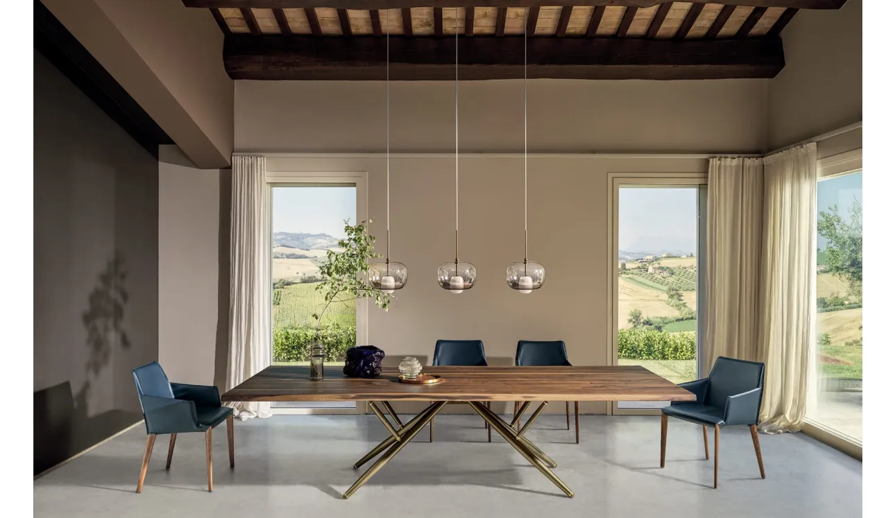 Sedia Sally in cuoio di Bontempi