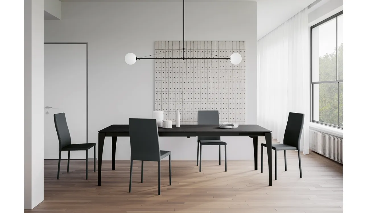 Tavolo allungabile con top in laminato e gambe in metallo verniciato Royal di Arredo3