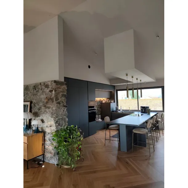 Armonia tra modernità e rustico in Contemporary Rustic 