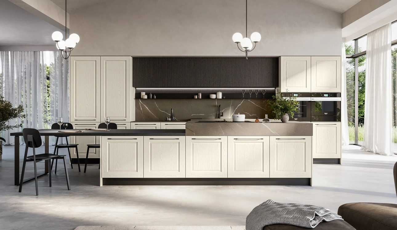 Cucina Classica in frassino bianco con isola Asolo di Arredo3