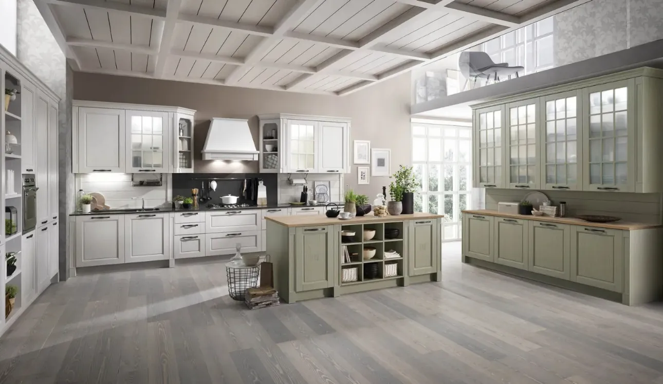 Cucina Classica con isola in frassino laccato Virginia di Stosa
