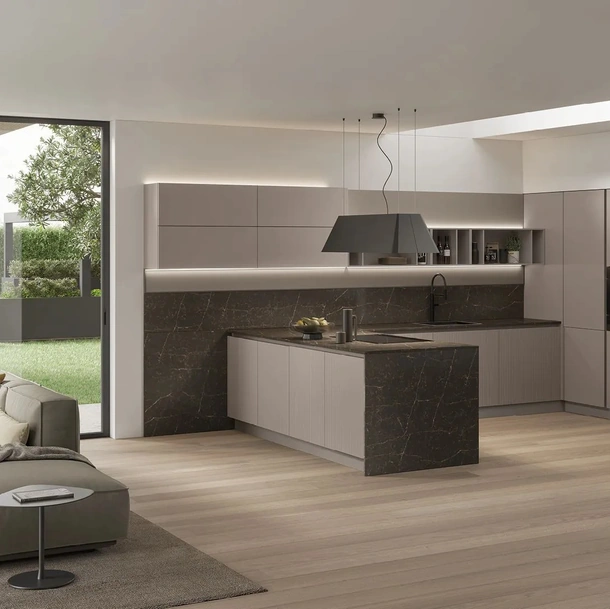 Cucina Moderna con penisola Color Trend 03 di Stosa