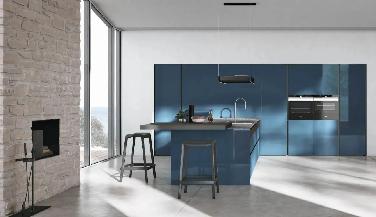 Cucina Moderna con isola Color Trend di Stosa