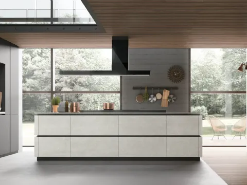 Cucina Moderna con isola Metropolis v10 in materico Cemento Bianco e Pet Grau di Stosa