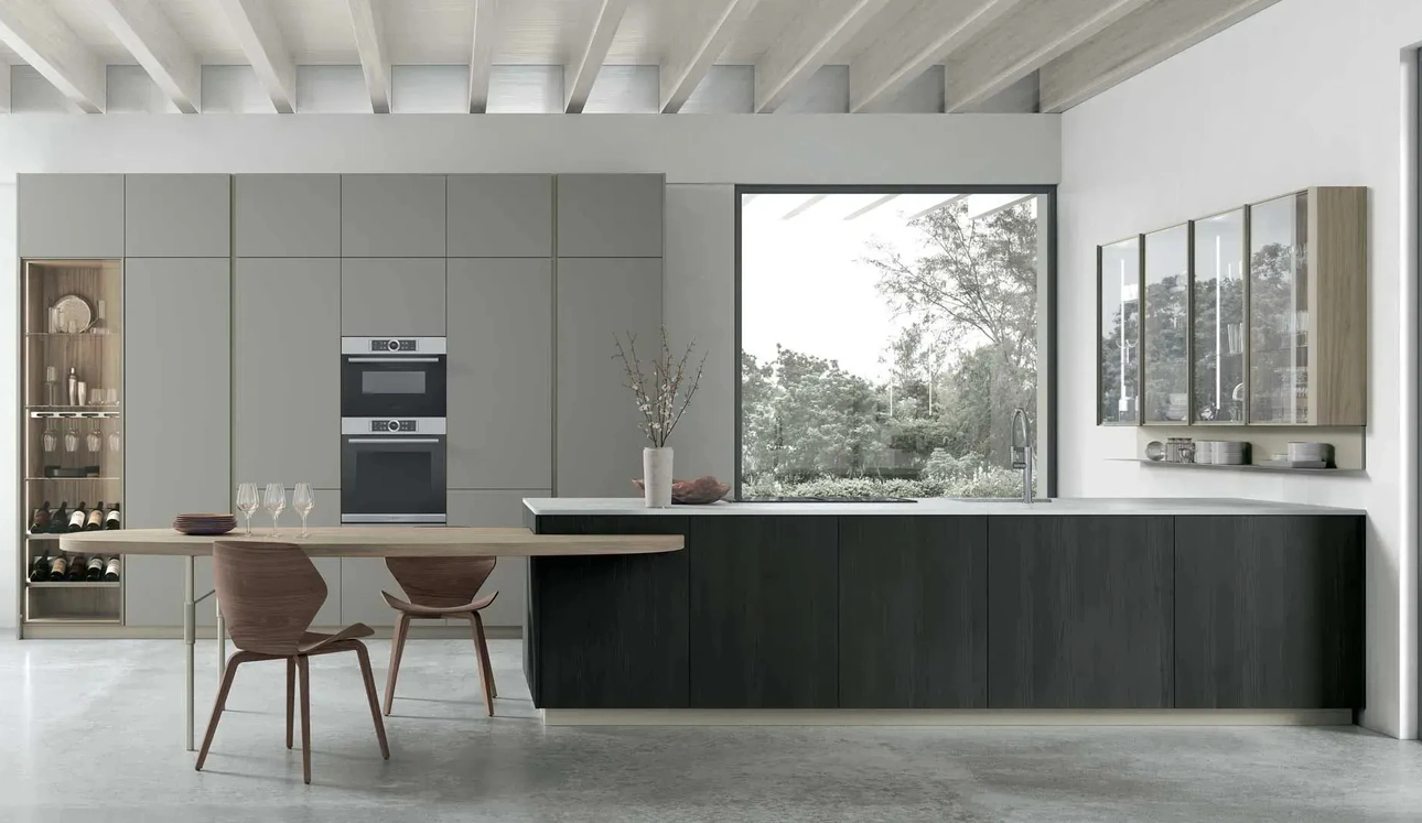 Cucina Moderna in Pet Grigio Fumo con penisola in Larice Noir Metropolis 15 di Stosa