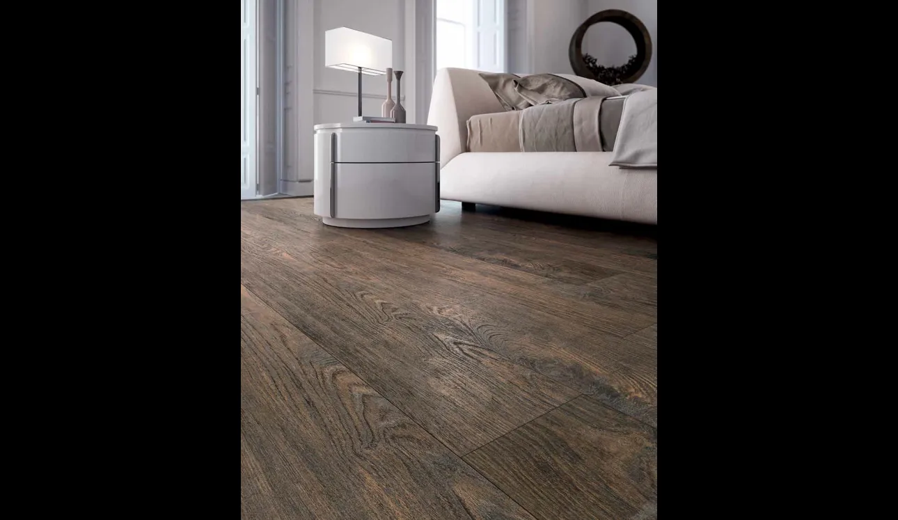 Parquet Laminato Rovere Scuro di Garofoli