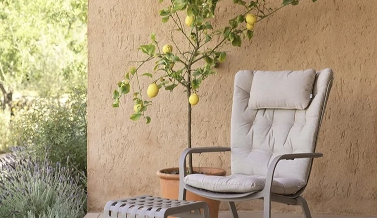 Sgabello Poggiapiedi per esterni in polipropilene Poggio di Nardi