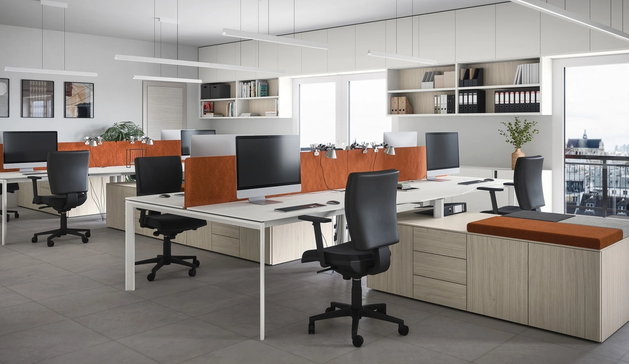 Scrivania Operativa 06B in melaminico e metallo di Cinquanta3